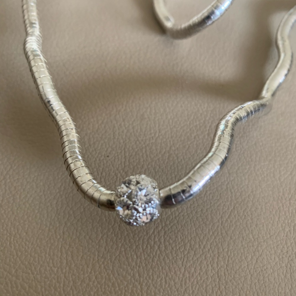 Elegant Silver Necklace with Crystal Accent